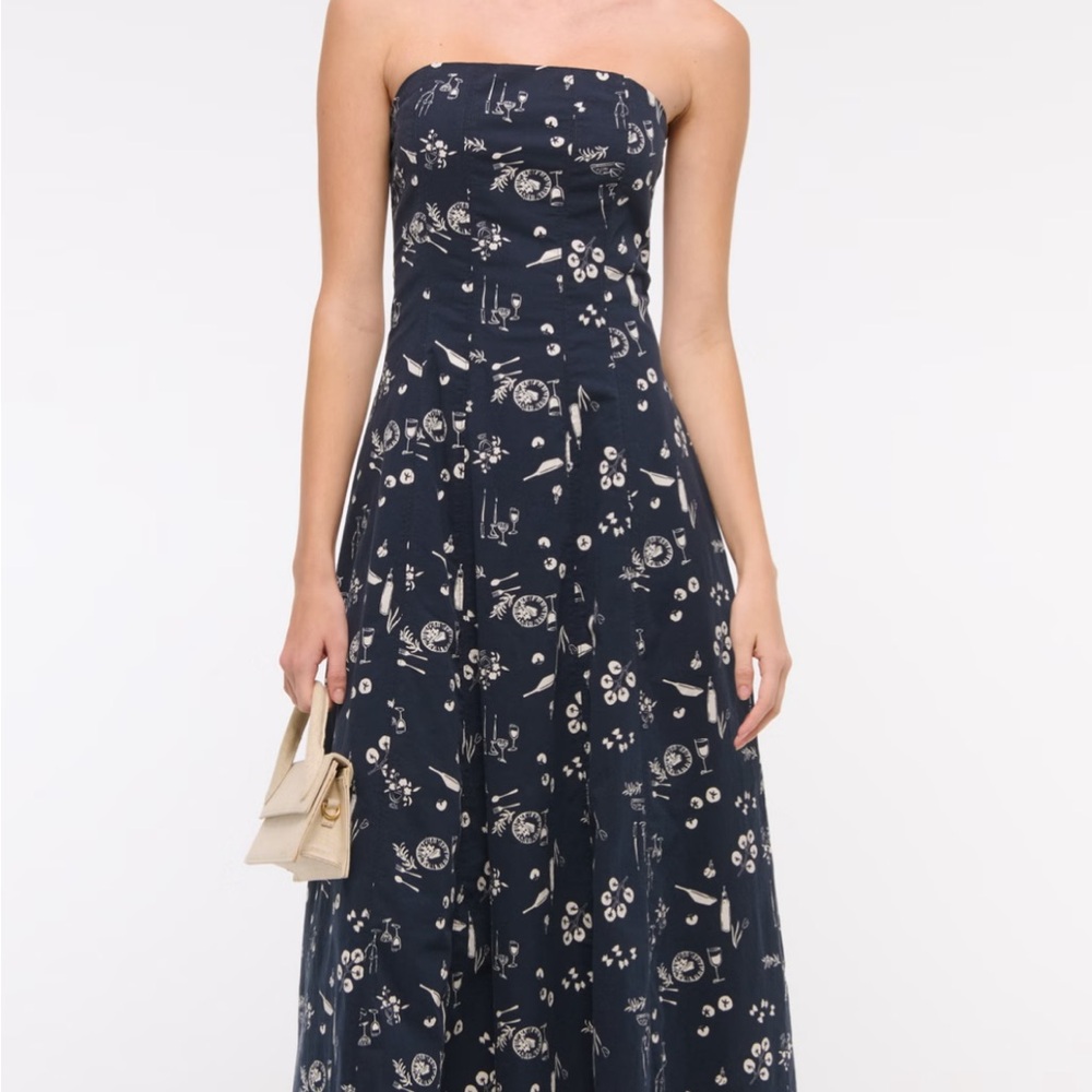 The A&F Mila Strapless Midi Dress